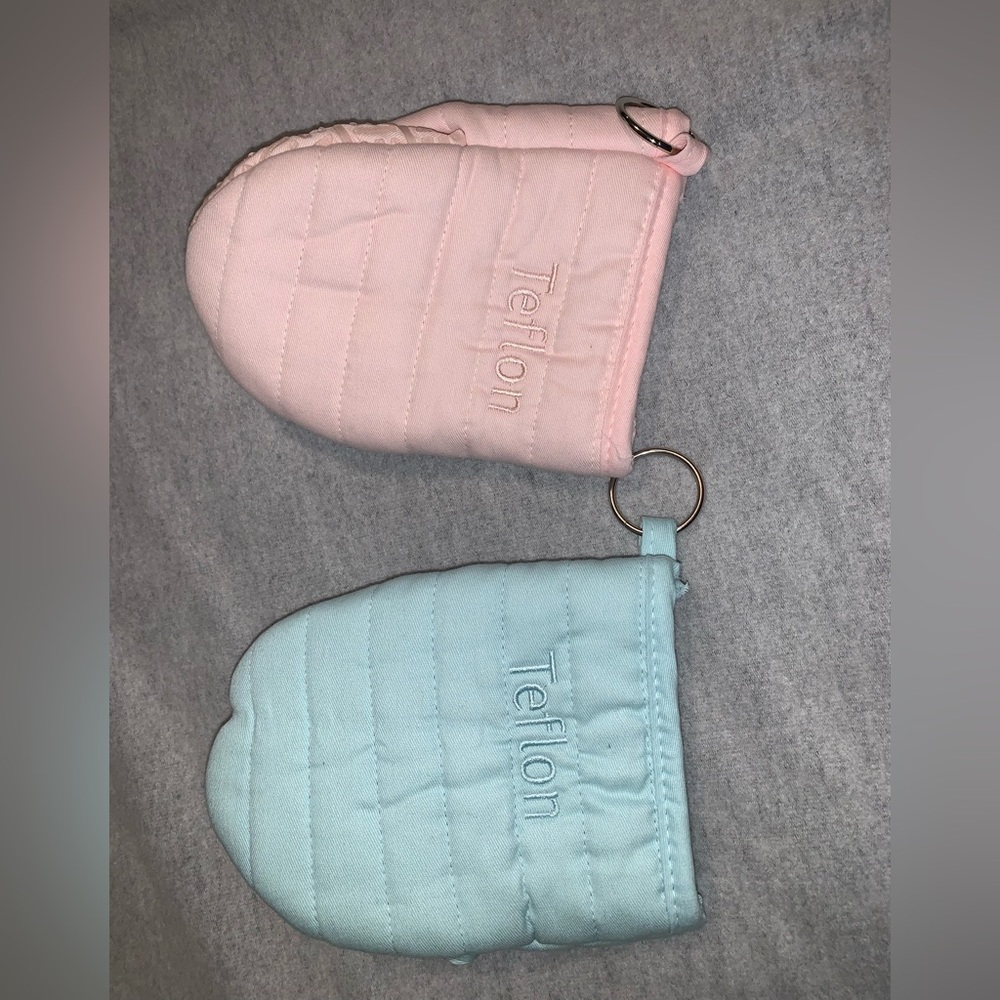 Pink and Blue Kitchen Oven Mitts